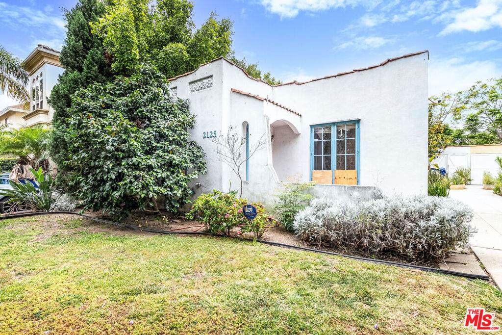 2125 Selby Avenue - Photo 1