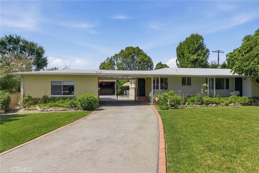 8104 Valdina Drive - Photo 1