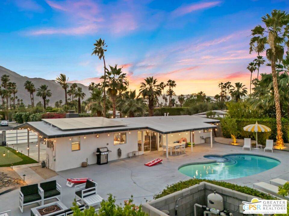https://bt-photos.global.ssl.fastly.net/socal/orig_boomver_2_435519355-2.jpg
