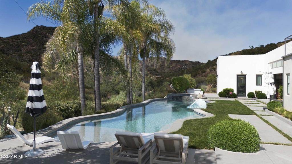 https://bt-photos.global.ssl.fastly.net/socal/orig_boomver_1_435530035-2.jpg