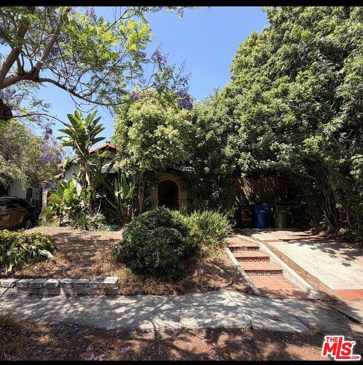 9015 Beverlywood Street - Photo 1