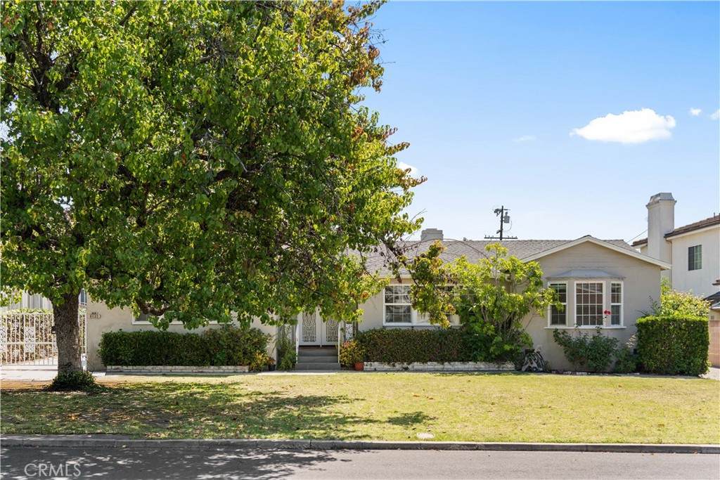 6130 Hart - Photo 1