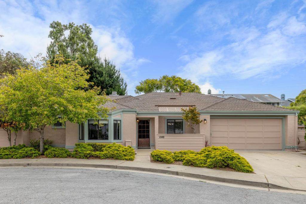 1140 Kimberly Court - Photo 1