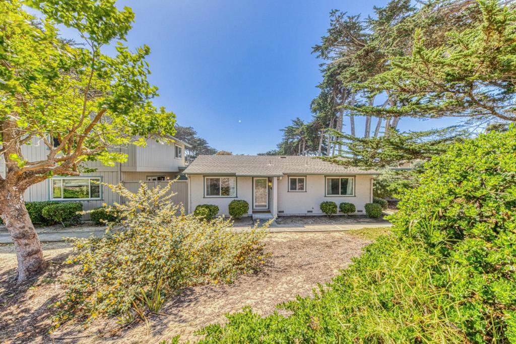 141 Cypress Grove Court - Photo 1