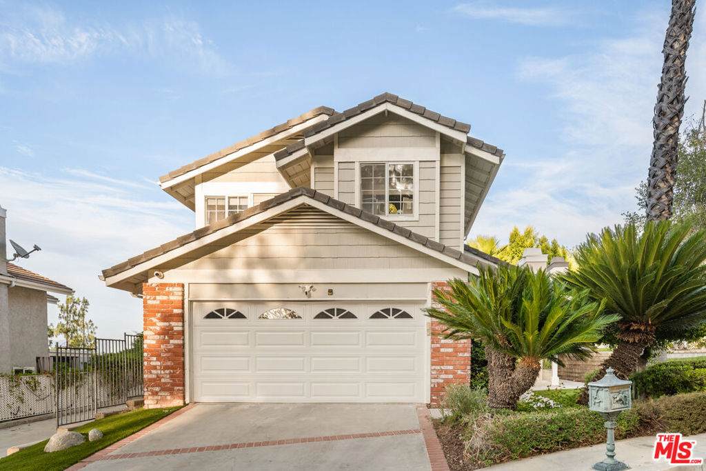 7282 Woodvale Court - Photo 1