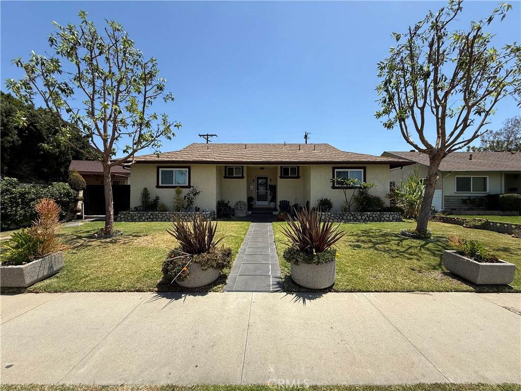 502 Magnolia Avenue - Photo 1