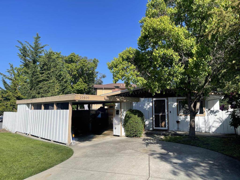 10600 Gascoigne Drive - Photo 1