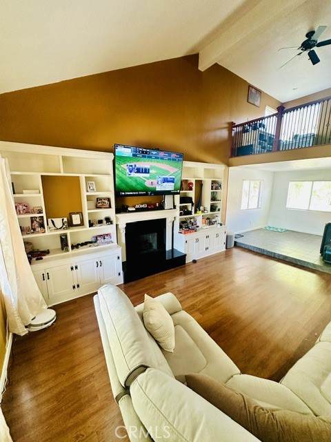 https://bt-photos.global.ssl.fastly.net/socal/orig_boomver_1_435705588-2.jpg