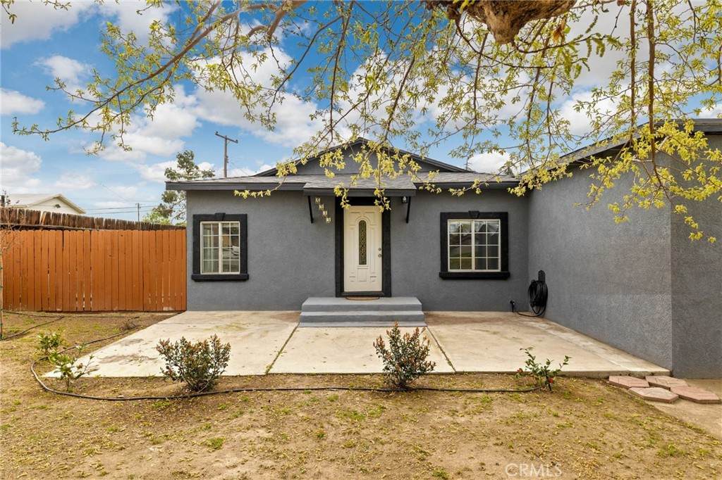 2935 Shelly - Photo 1