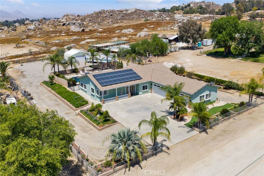 https://bt-photos.global.ssl.fastly.net/socal/orig_boomver_2_435771245-2.jpg