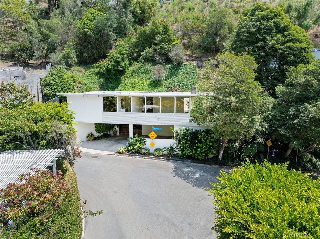1364 Braeridge Drive - Photo 1