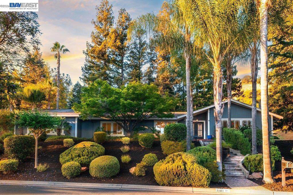 https://bt-photos.global.ssl.fastly.net/socal/orig_boomver_1_435812751-2.jpg