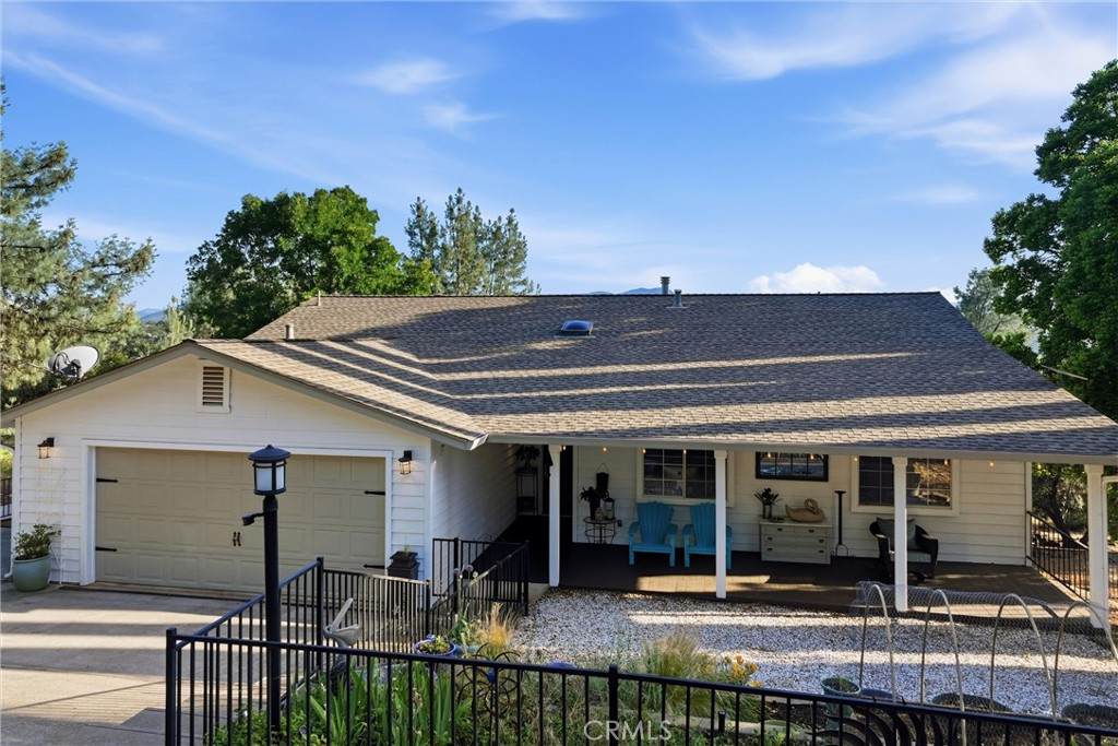 17432 Greenridge - Photo 1
