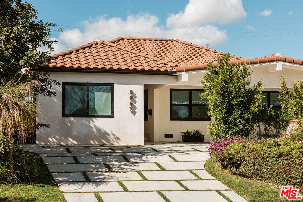 5007 Auckland Avenue - Photo 1