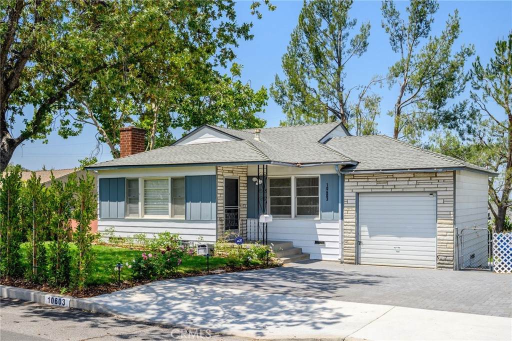 10603 Fernglen Avenue - Photo 1