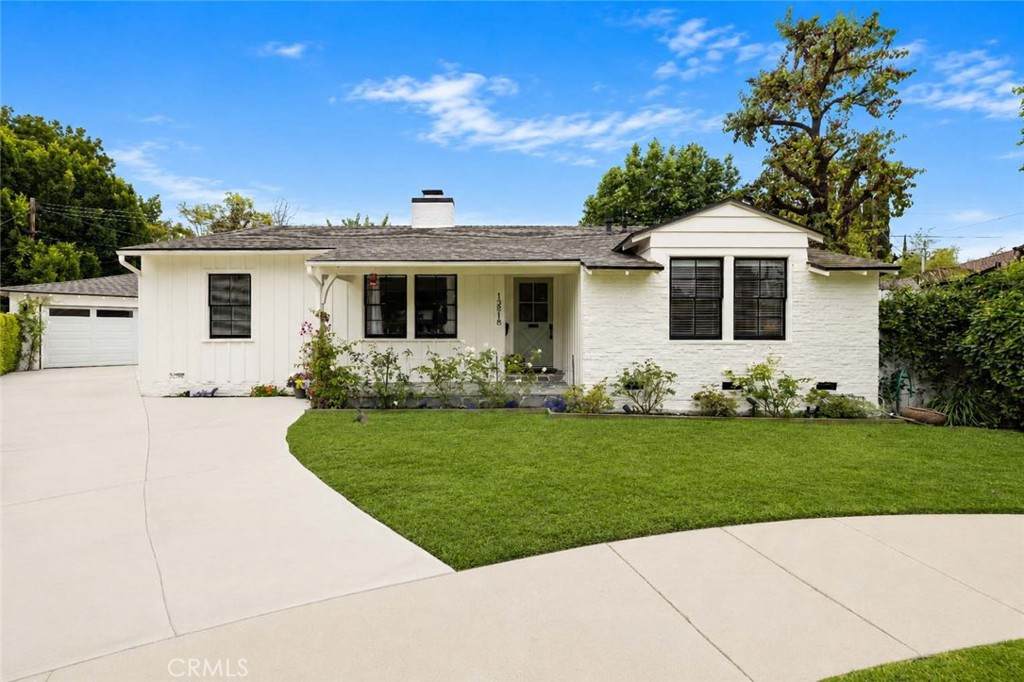 13518 Emelita Street - Photo 1