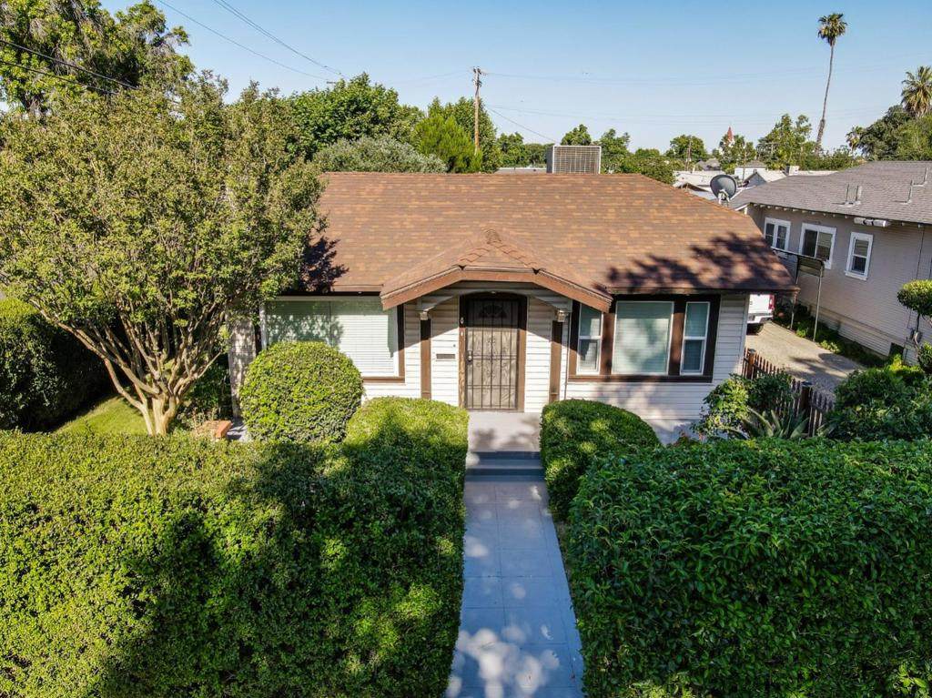 1102 California Avenue - Photo 1