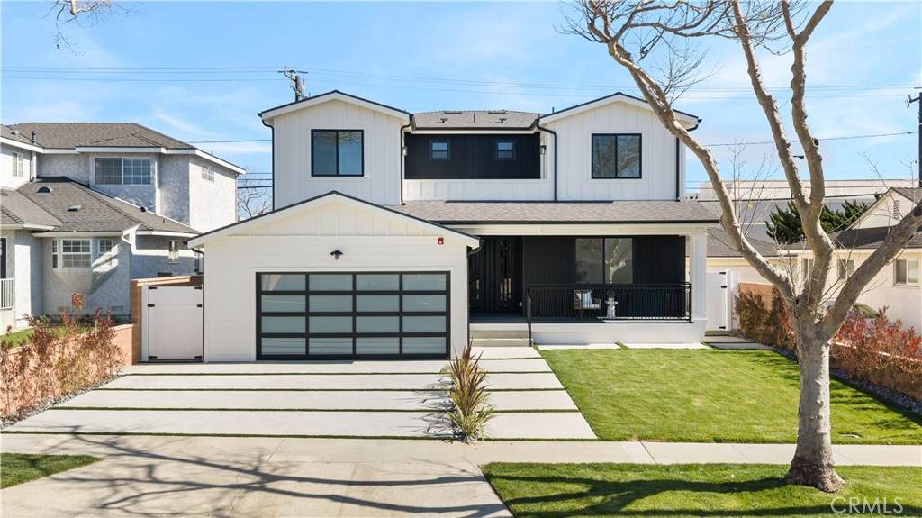 22002 Ocean Avenue - Photo 1