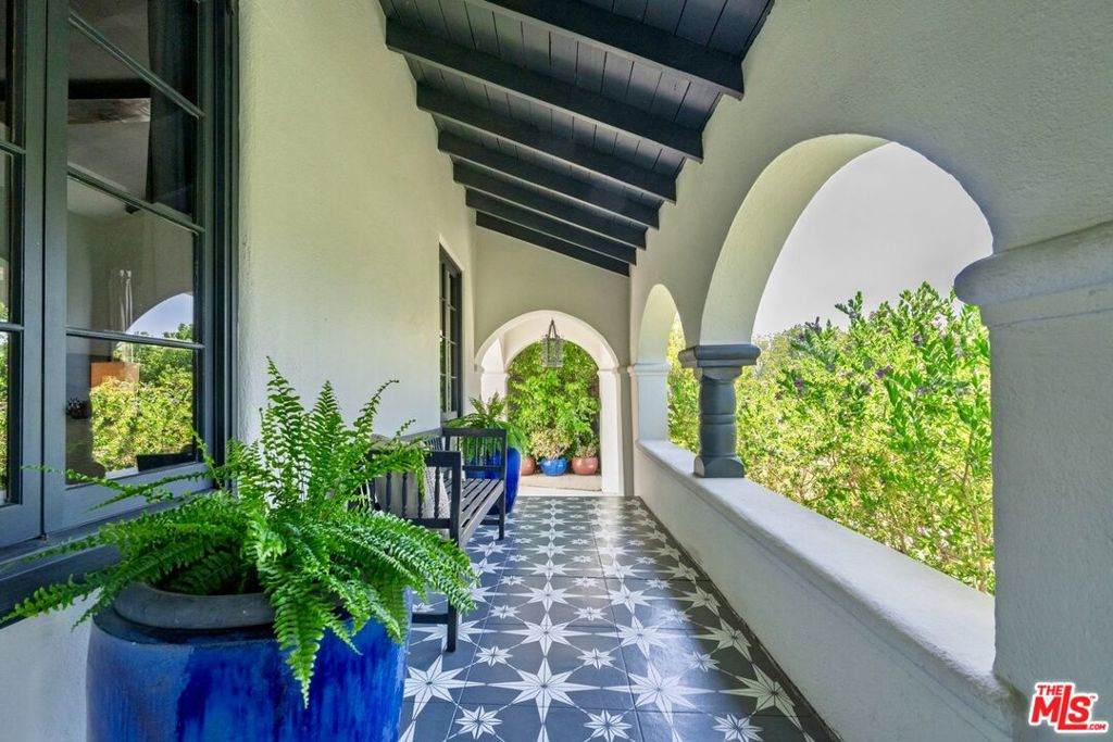 https://bt-photos.global.ssl.fastly.net/socal/orig_boomver_1_435861106-2.jpg