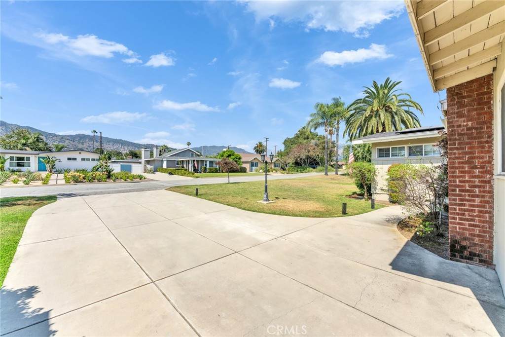 https://bt-photos.global.ssl.fastly.net/socal/orig_boomver_1_435862050-2.jpg