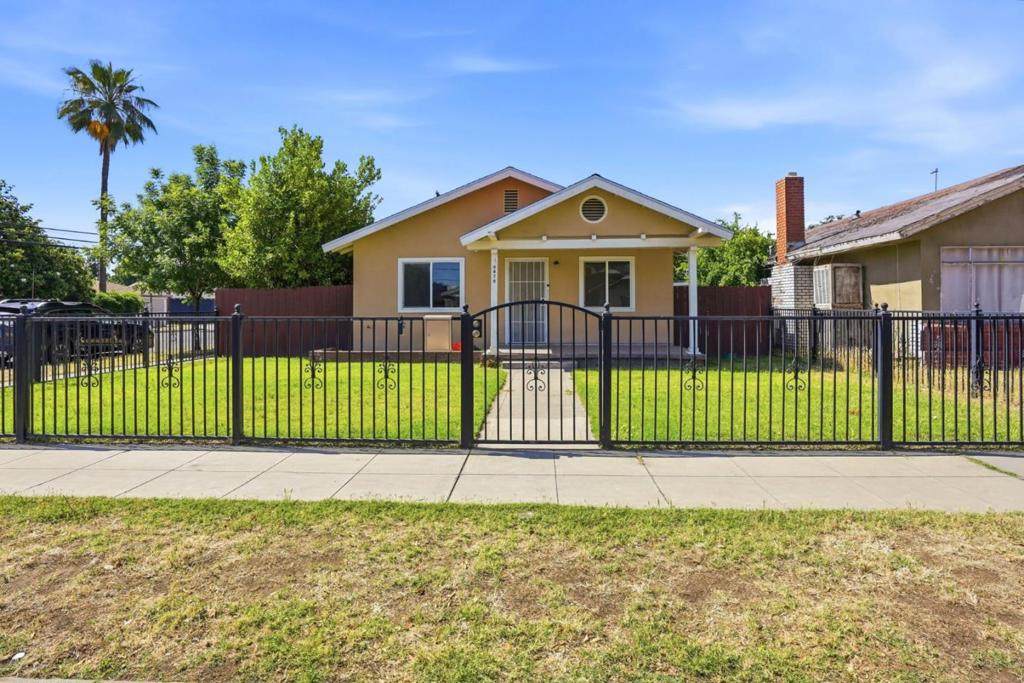 3870 Nevada Avenue - Photo 1