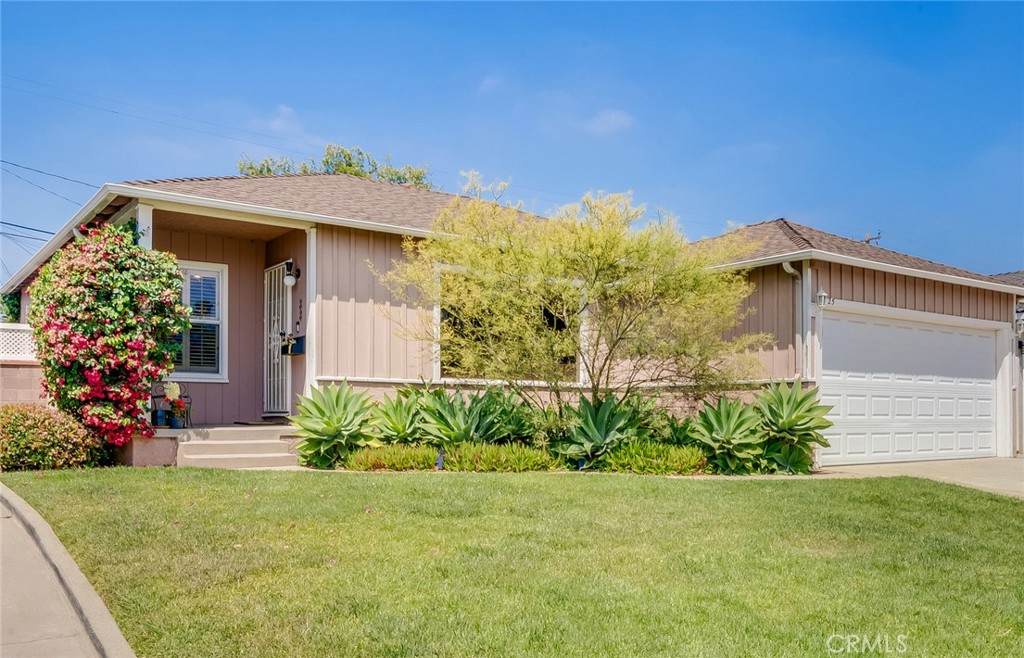 4725 Castana - Photo 1