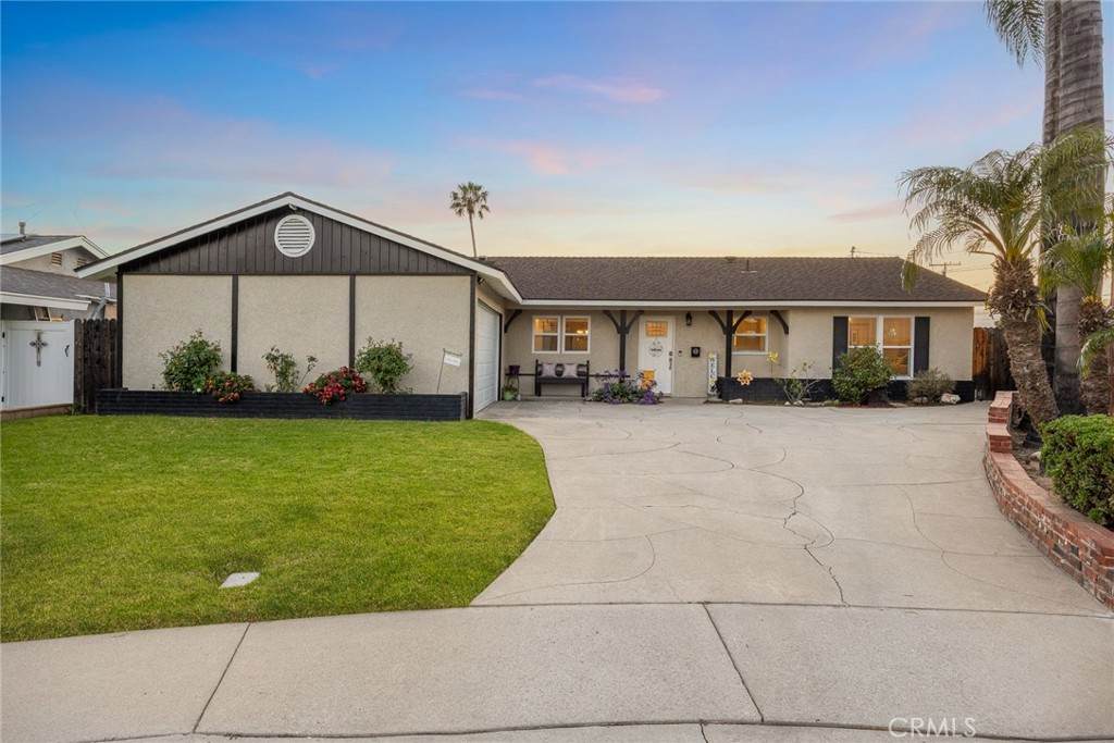 619 Pershore Avenue - Photo 1