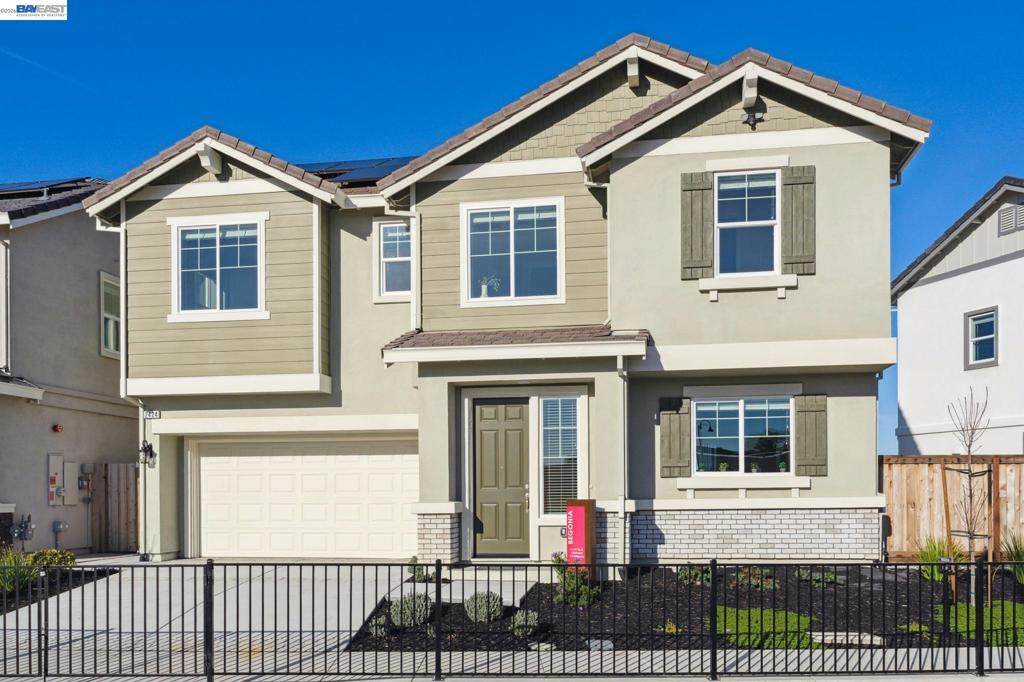 1484 Monument Ln - Photo 1