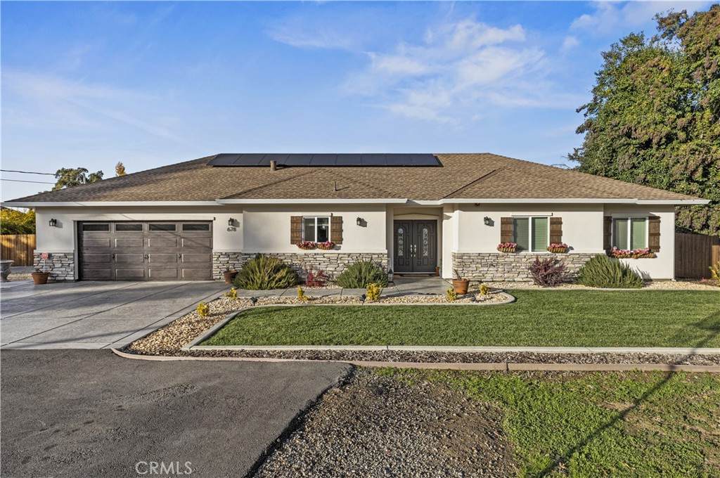 678 Colusa - Photo 1