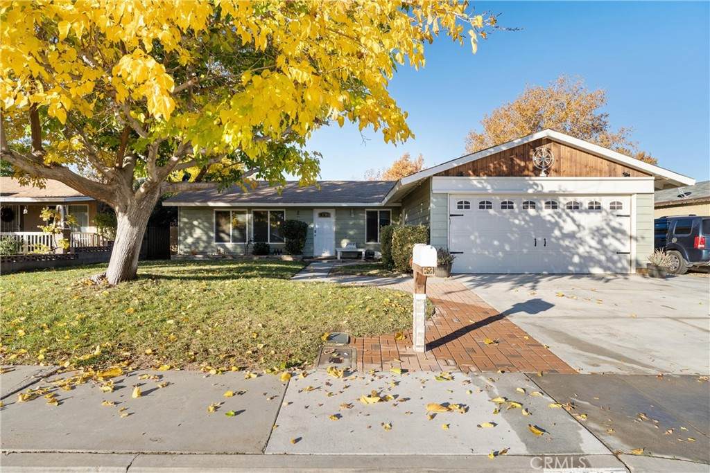 42901 Willow West Court - Photo 1