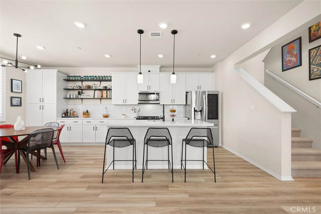 112 Homestead - Photo 1