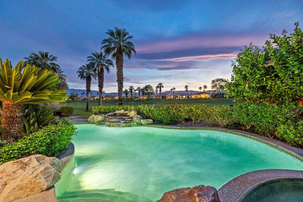 https://bt-photos.global.ssl.fastly.net/socal/orig_boomver_1_435922723-2.jpg