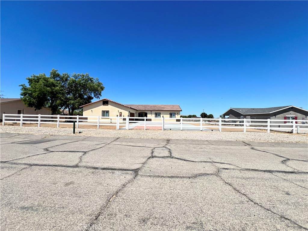 40719 171th Street - Photo 1