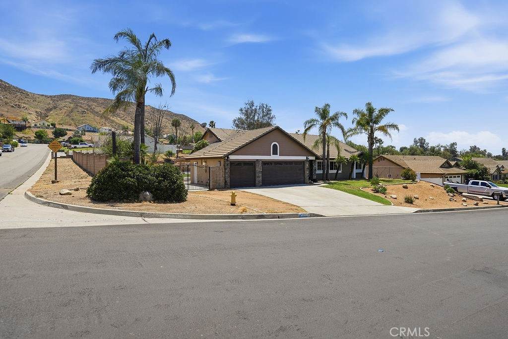 https://bt-photos.global.ssl.fastly.net/socal/orig_boomver_1_435958546-2.jpg