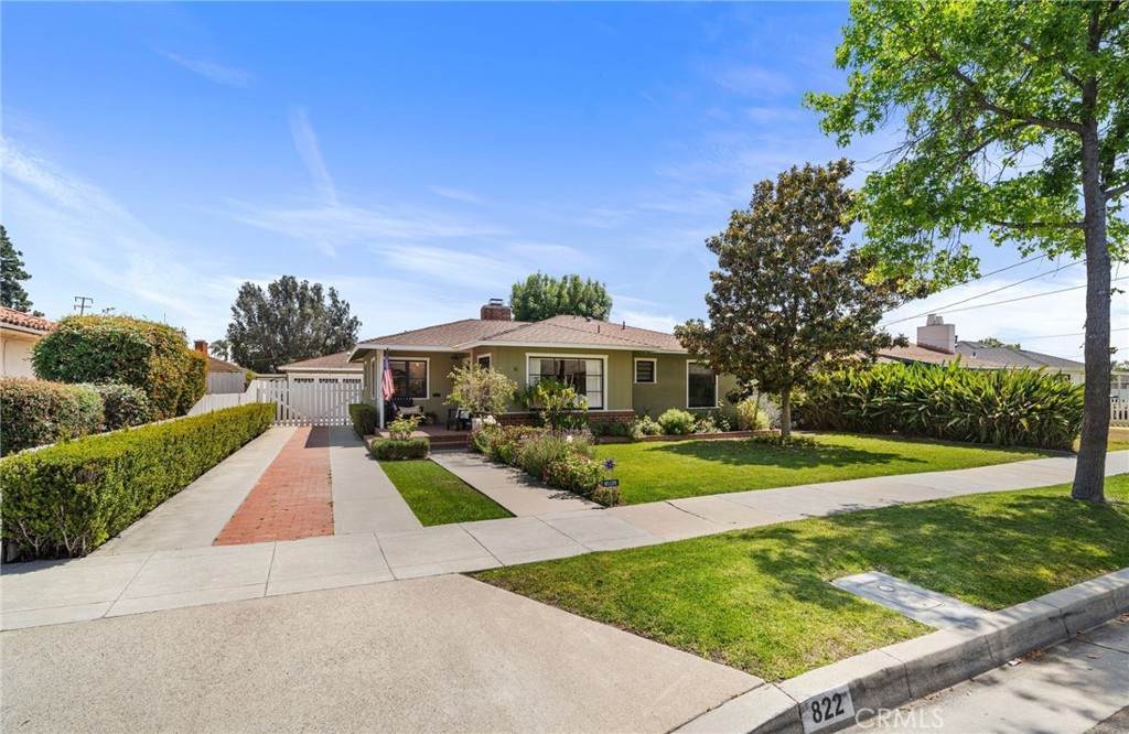 822 Walnut Avenue - Photo 1