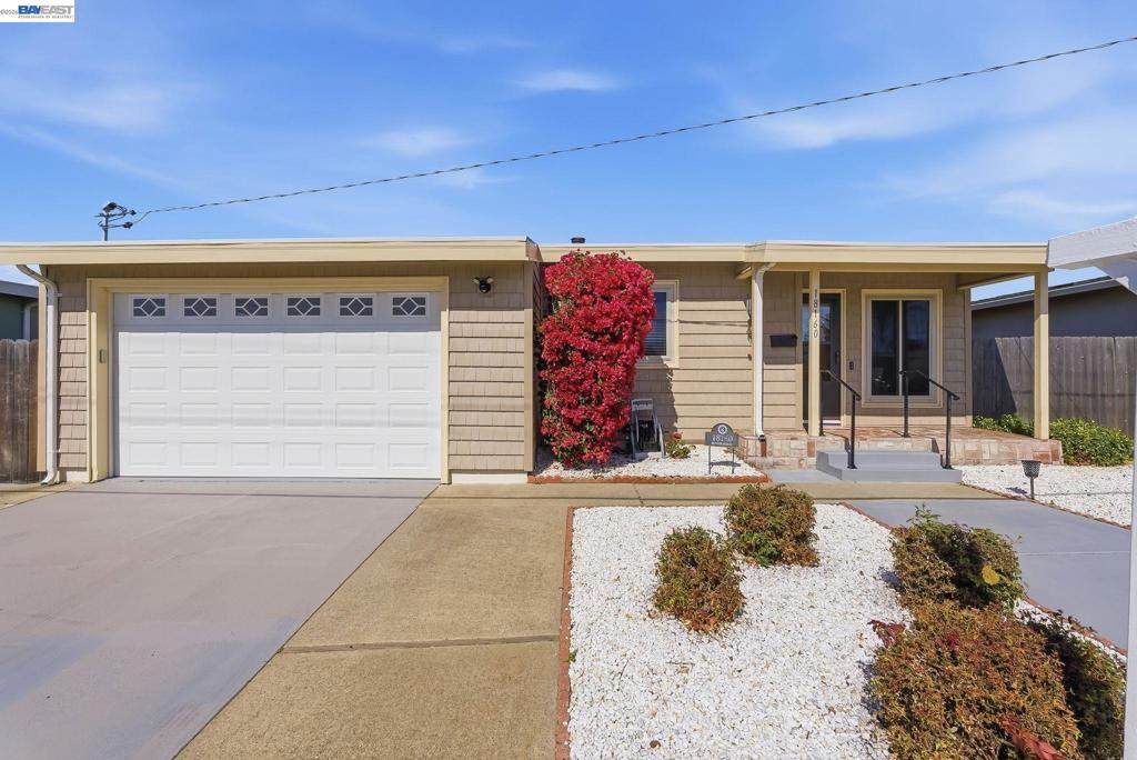 18160 Hunter Ave - Photo 1
