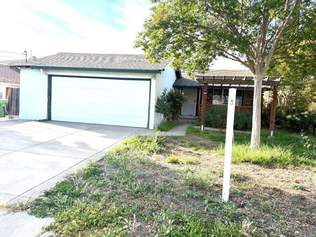 42348 Blacow Road - Photo 1