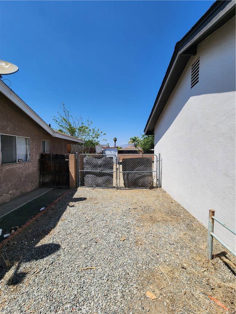 https://bt-photos.global.ssl.fastly.net/socal/orig_boomver_1_436021352-2.jpg