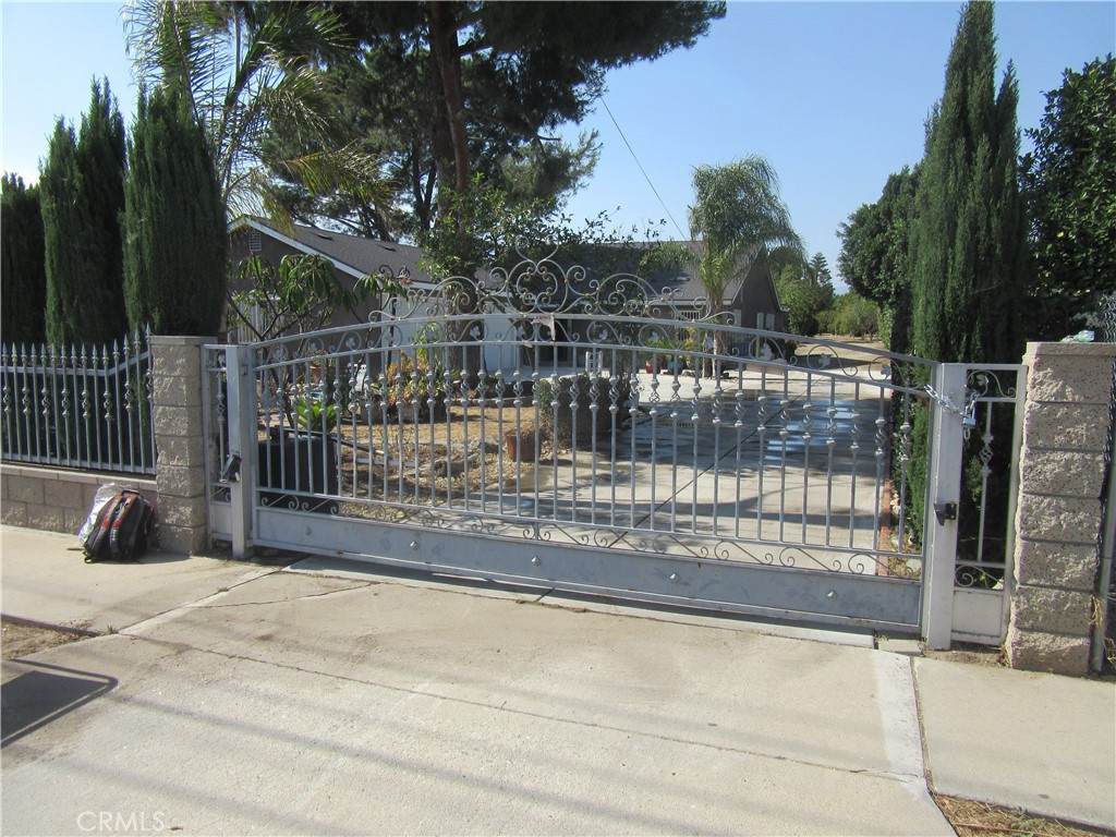 https://bt-photos.global.ssl.fastly.net/socal/orig_boomver_1_436030063-2.jpg