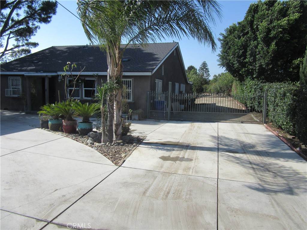 https://bt-photos.global.ssl.fastly.net/socal/orig_boomver_1_436030063-2.jpg