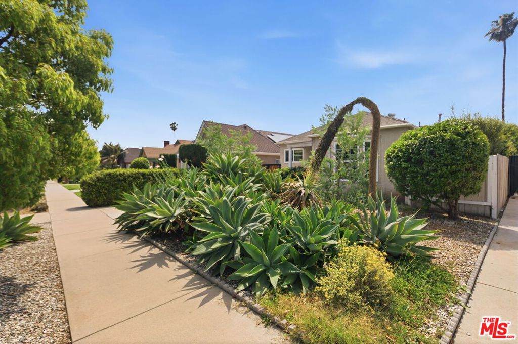 https://bt-photos.global.ssl.fastly.net/socal/orig_boomver_1_436042493-2.jpg
