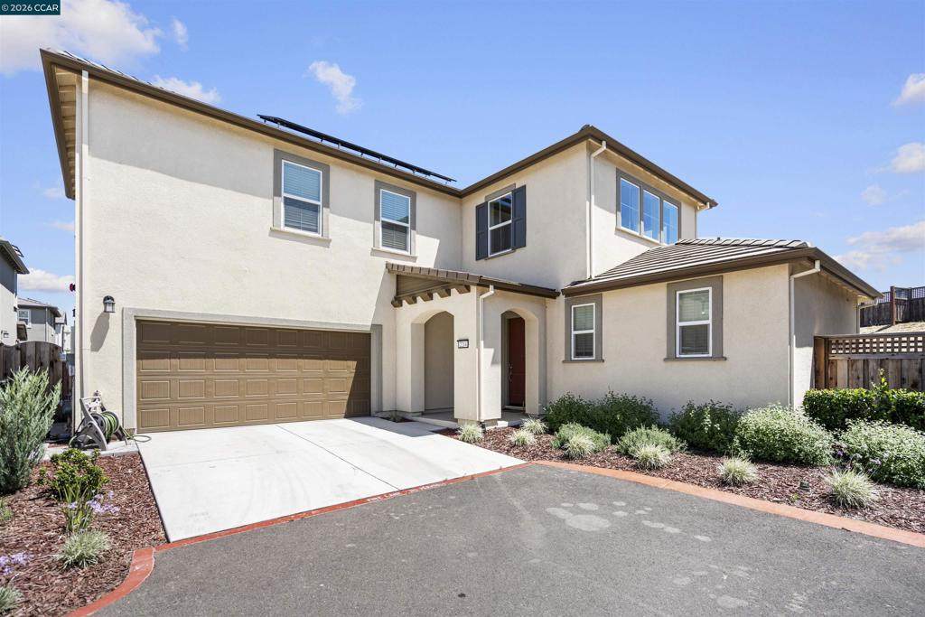 2214 Daimler St - Photo 1
