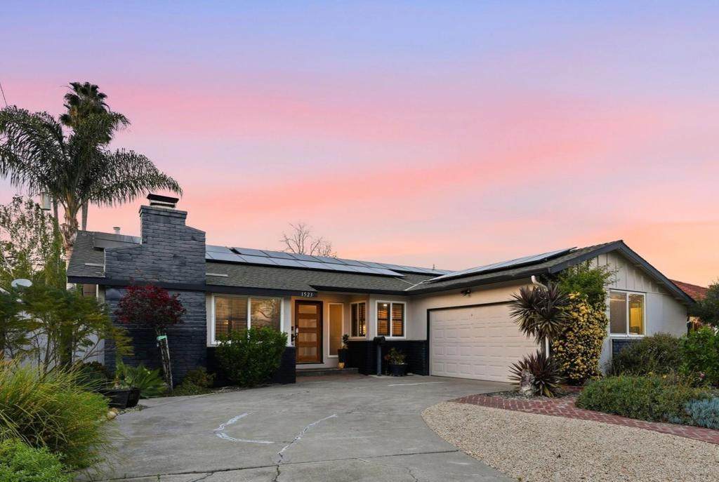 1523 Shaw Drive - Photo 1