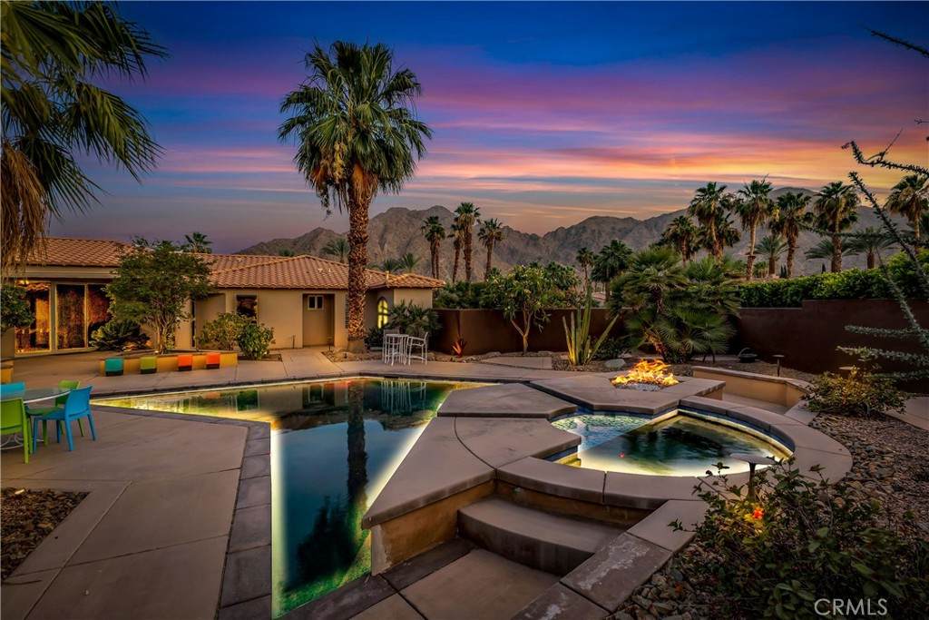 https://bt-photos.global.ssl.fastly.net/socal/orig_boomver_1_436143137-2.jpg