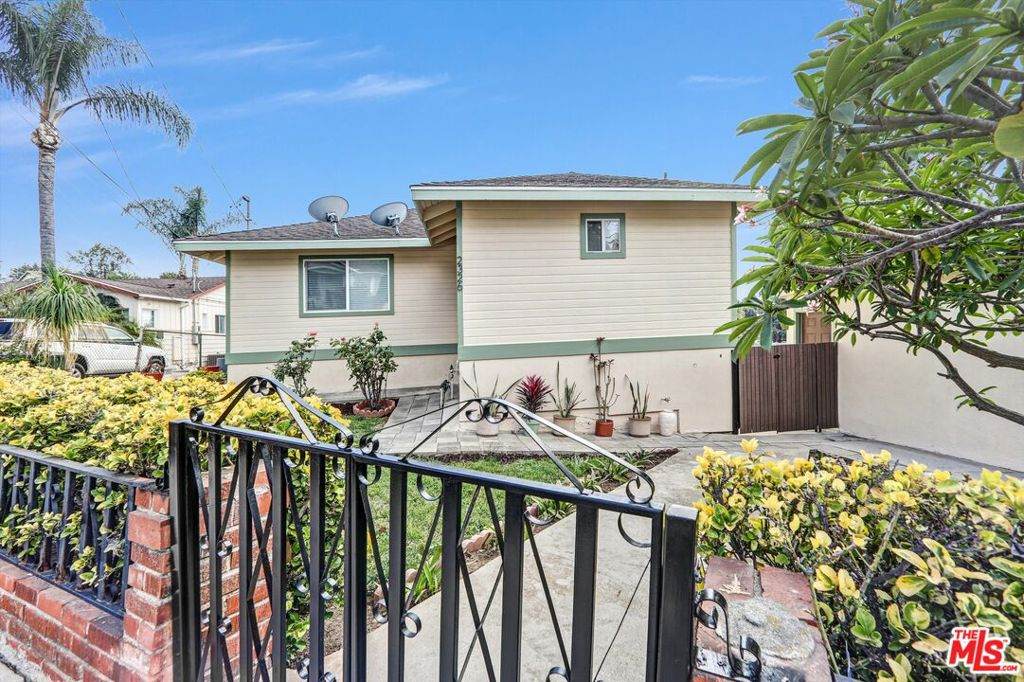 2326 Arthur Street - Photo 1