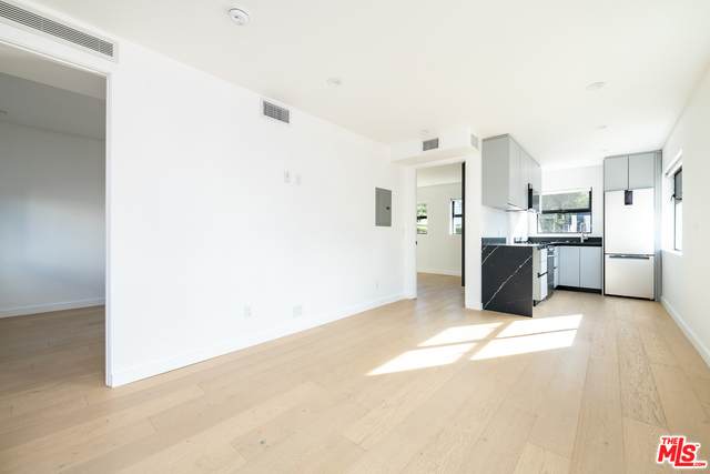 1325 Cabrillo Avenue - Photo 1
