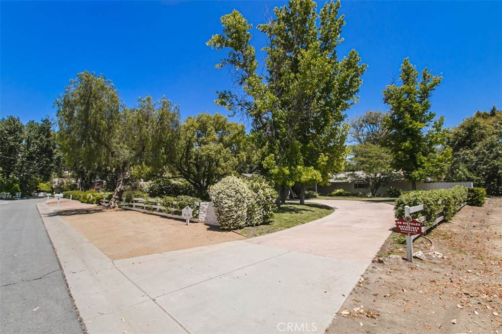 https://bt-photos.global.ssl.fastly.net/socal/orig_boomver_1_436273068-2.jpg
