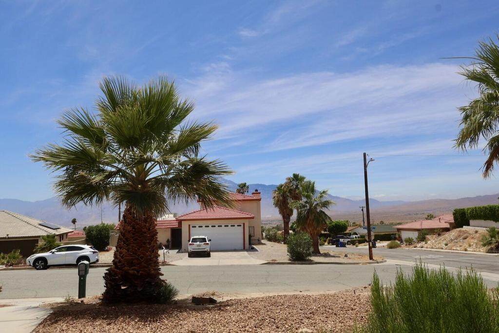 https://bt-photos.global.ssl.fastly.net/socal/orig_boomver_1_436529097-2.jpg