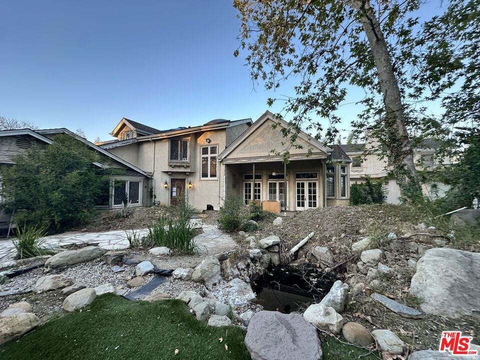 5250 Louise Avenue - Photo 1