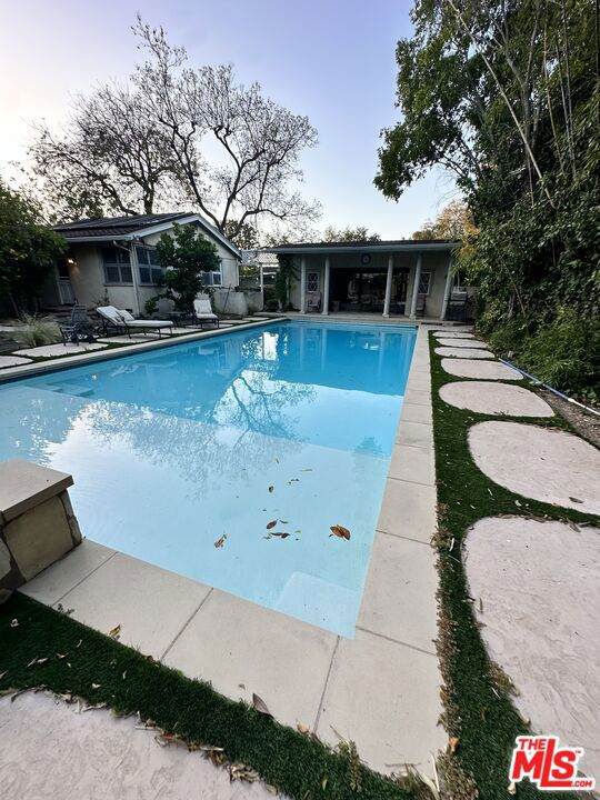 https://bt-photos.global.ssl.fastly.net/socal/orig_boomver_1_436618572-2.jpg